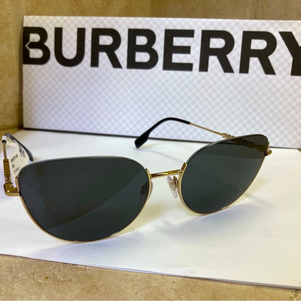 NWOT Burberry BE3144 1109/87 Harper Sunglasses